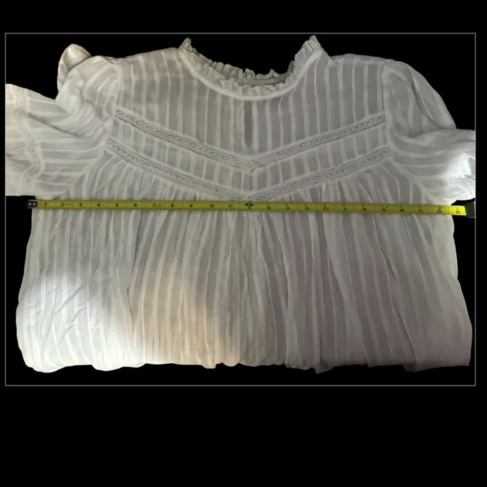 Universal Thread White Textured Blouse - Picture 6 of 12